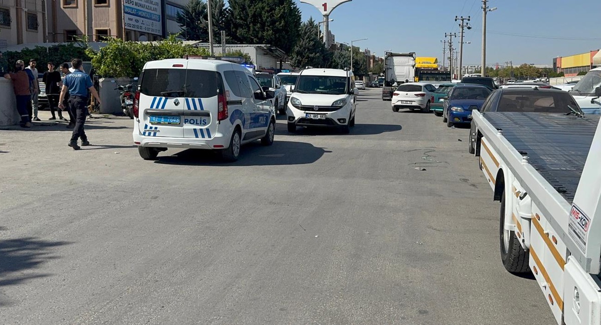 Konya Selçuklu'da borç kavgasında iki kişi birbirini bıçakla yaraladı