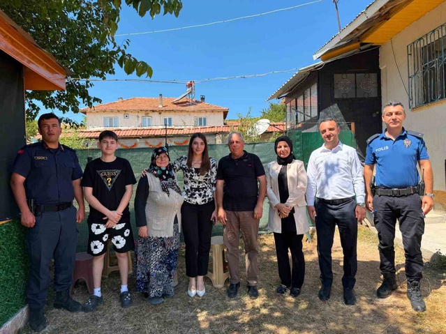 Çavdarhisar Kaymakamı Şehit Ailelerini Ziyaret Etti