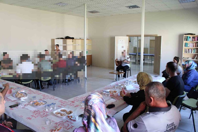 Elazığ Ruh Sağlığı Hastanesinde danışanların şiir ve müzik etkinliği gerçekleştirildi