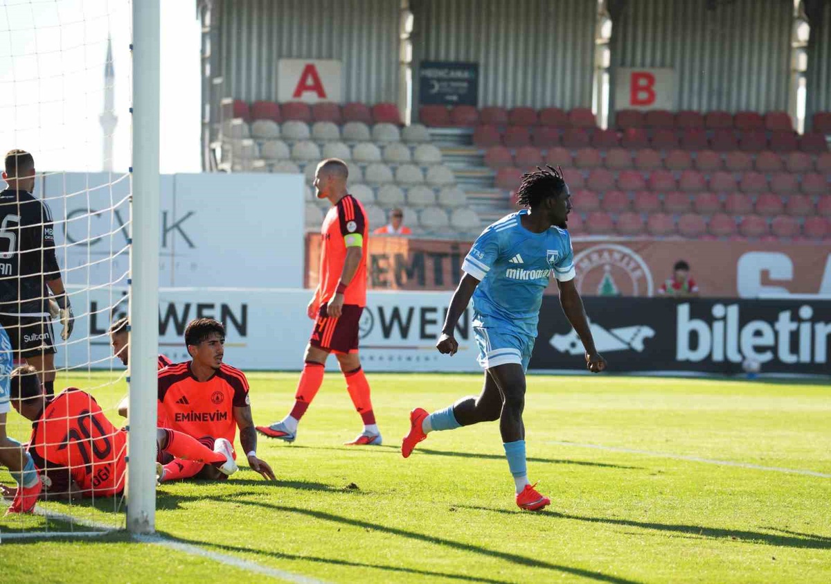 Muğlaspor'da Mamady Diarra, Ümraniyespor'a attığı golle profesyonel liglerdeki ilk yabancı golcü oldu