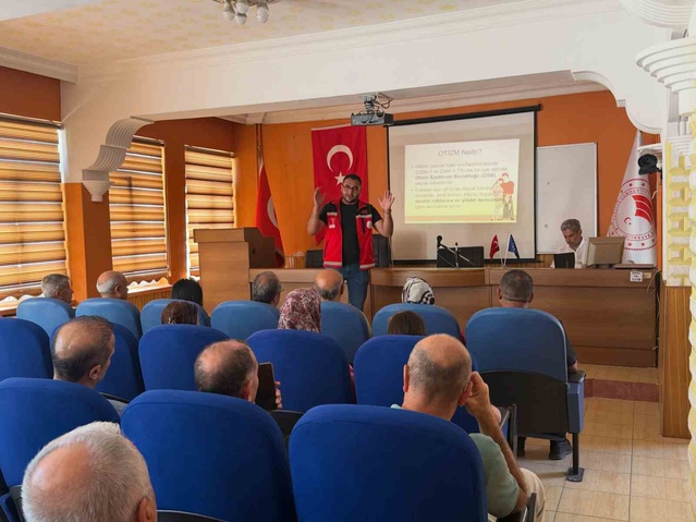 Elazığ'da tarım personeline otizm farkındalık eğitimi verildi
