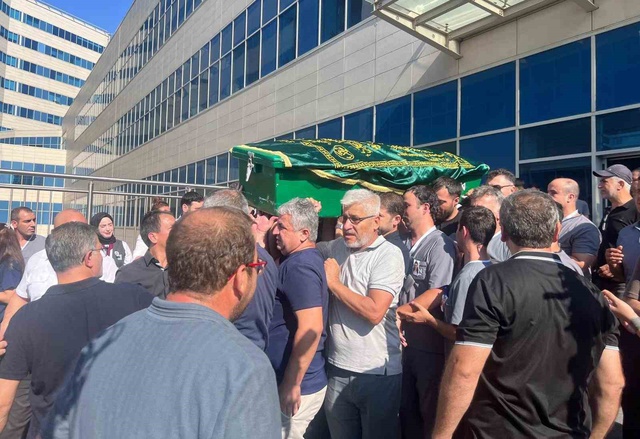 Girne'deki gemi faciasında kahreden detay! Can yeleğini evladına giydirip, kız kardeşine emanet etti
