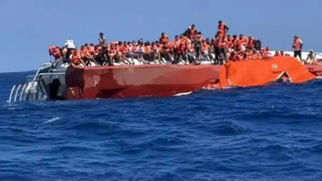 Girne'de batan gemiye ulaşıldı