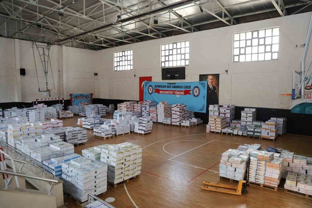 Karabük'te 352 bin ücretsiz ders kitabının dağıtımına başlandı