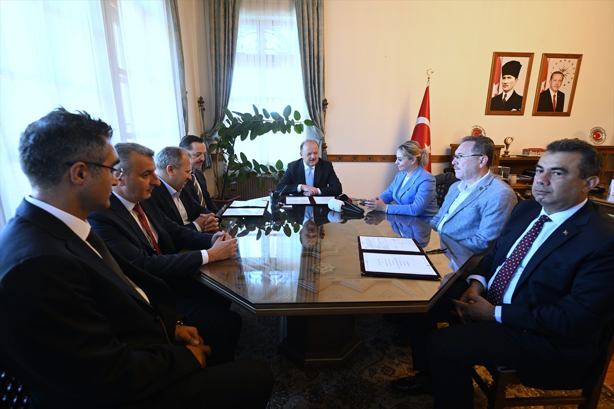 Kastamonu Gölköy\'de tarım lisesi protokolü imzalandı, 2 yılda tamamlanacak