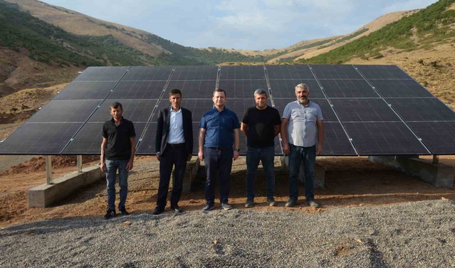 Tatvan Kaymakamı köylerdeki altyapı ve yol çalışmalarını yerinde inceledi
