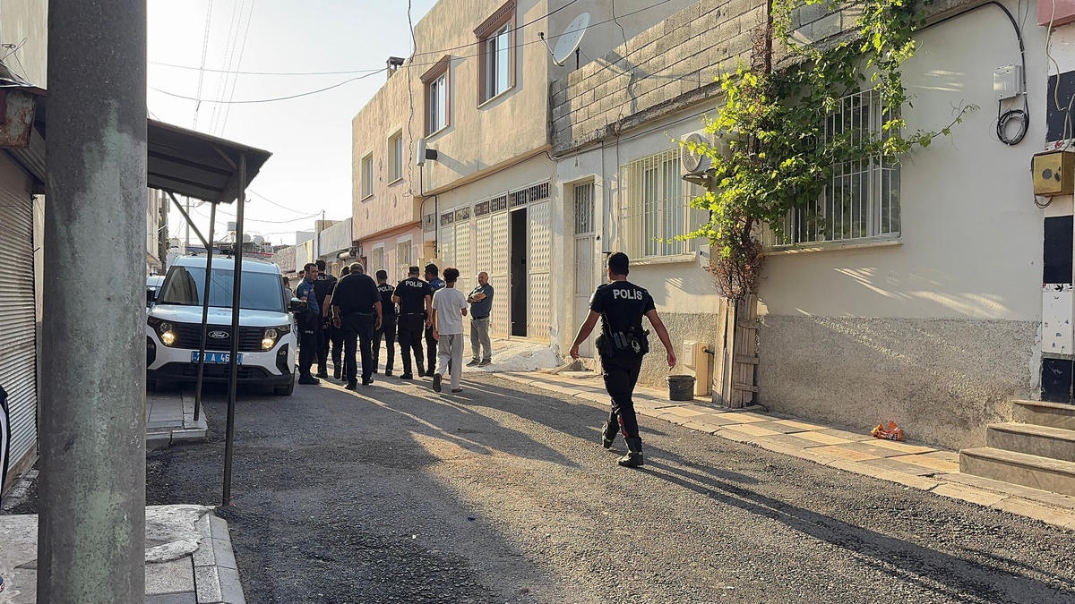 Kilis'te iki grup arasındaki silahlı kavgada 4 kişi yaralandı, 2 gözaltı var