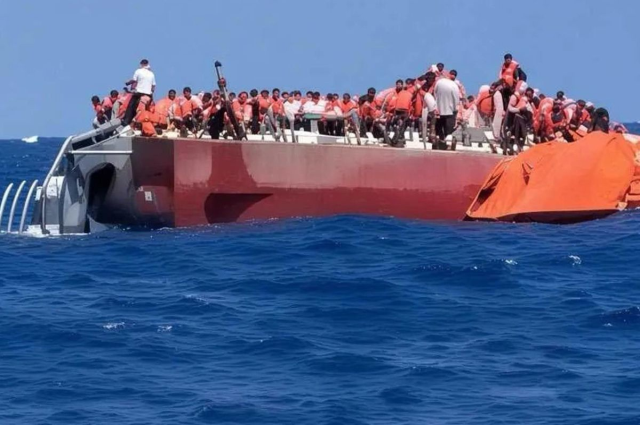 KKTC Başbakanı Üstel: Girne'de alabora olan gemideki kayıp bir kişinin naaşına ulaşıldı
