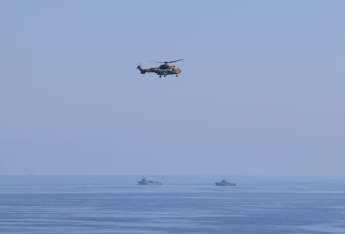 TCG Alemdar, Girne\'deki kayıp 20 kişi için arama çalışmalarına katıldı