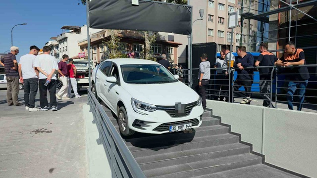 Yok böyle kaza: Gören dönüp bir daha baktı