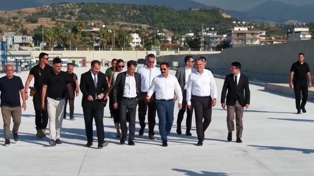Hatay Valisi Masatlı, Arsuz'da 100 Yatlık Yeni İskelelerin Yapılacağı Madenli Limanı Projesini Yerinde İnceledi