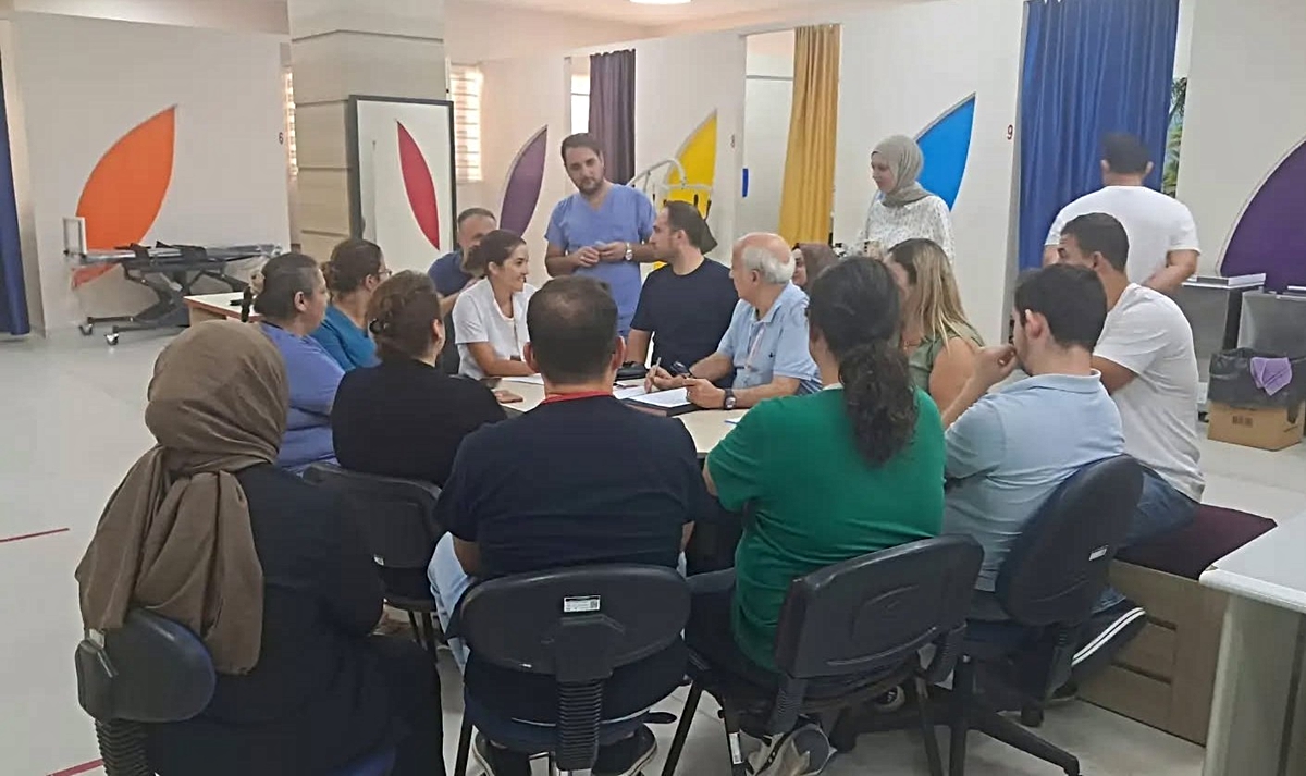 Nazilli Devlet Hastanesi'nde fizyoterapistlerle çalışan memnuniyeti toplantısı yapıldı