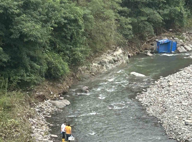 Ordu İkizce'de patpat dereye yuvarlandı, sürücü hayatını kaybetti ve bir kişi yaralandı