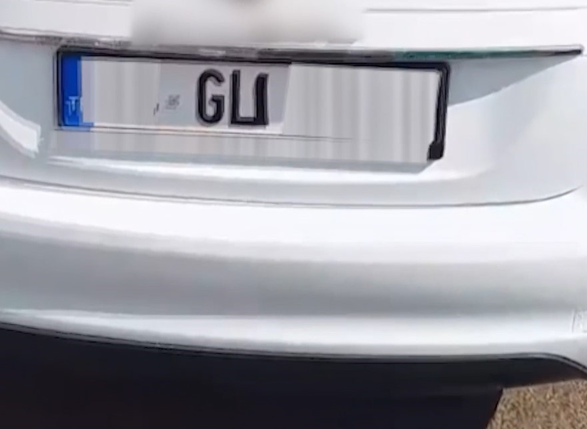 Gaziantep'te Bantla Plakada Harf Değiştiren Sürücüye 140 Bin TL Ceza ve 30 Gün Trafikten Men