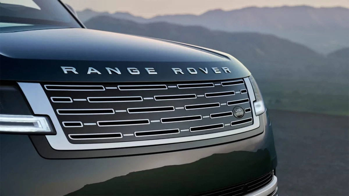 Range Rover'ın ilk elektrikli modeli Electric, 154 bin sterlin fiyatla tanıtıldı