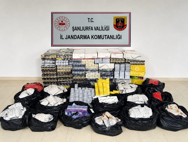 Şanlıurfa Eyyübiye'de jandarmadan kaçakçılık operasyonu, 2 milyonluk ürün ele geçirildi