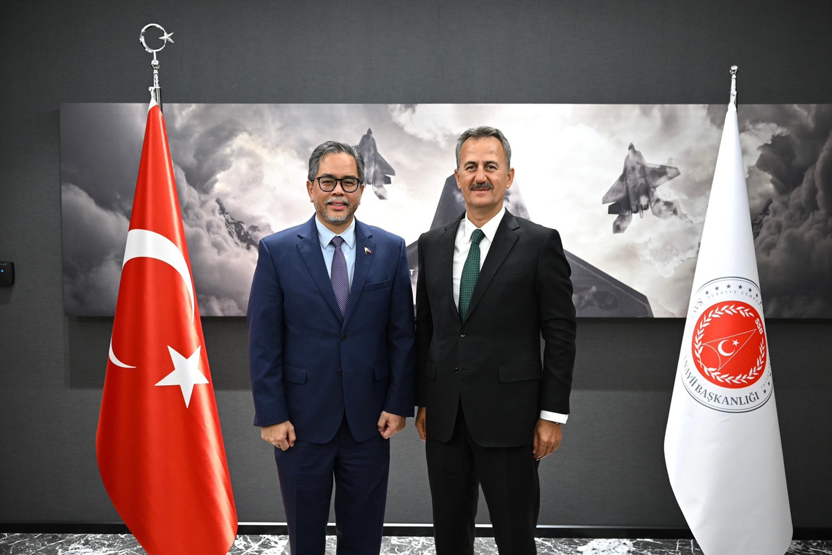 Savunma Sanayii Başkanı Görgün, Filipinler'in Ankara Büyükelçisi ile görüştü