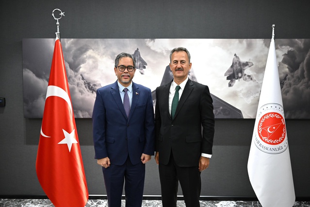 Savunma Sanayii Başkanı Görgün, Filipinler'in Ankara Büyükelçisi ile görüştü