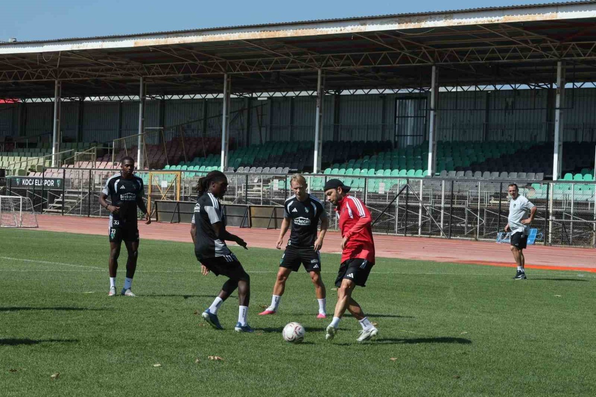 Kocaelispor'da Selçuk İnan: Transferde doğru oyuncuları getirdik