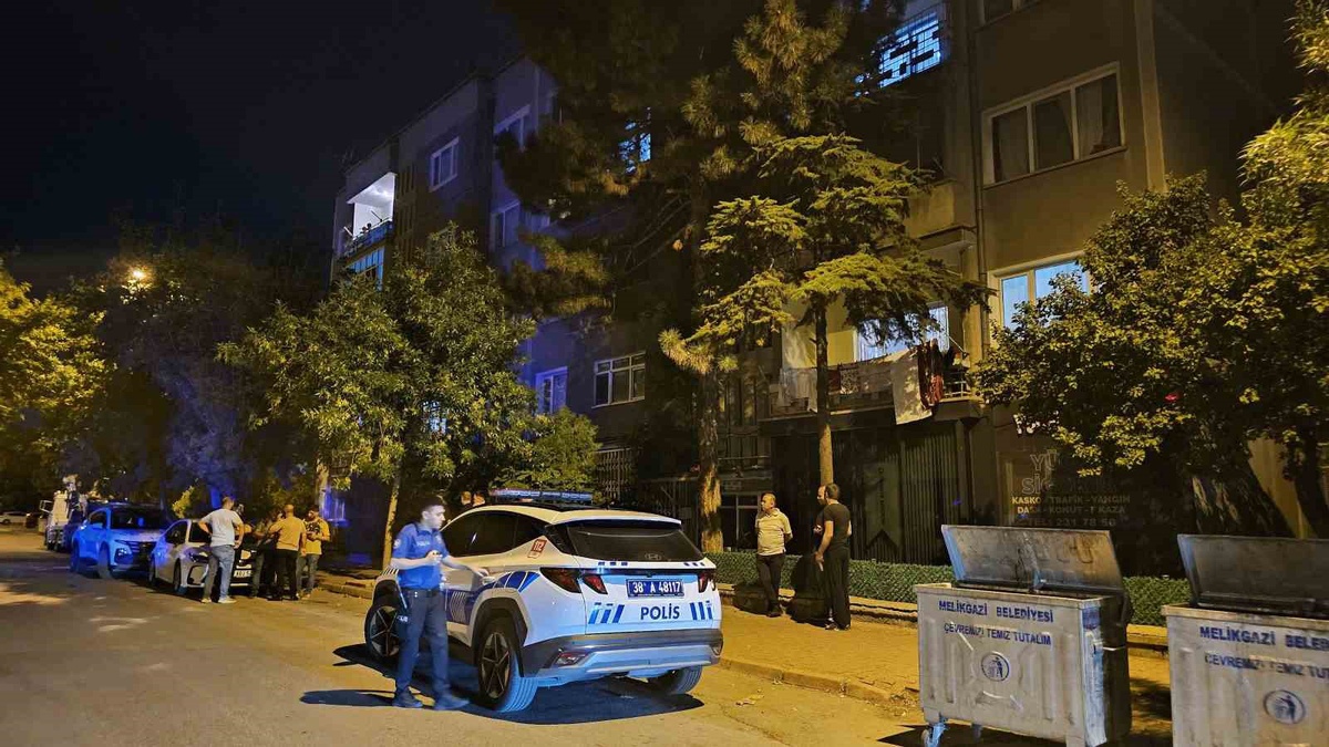Kayseri'de Üvey Baba Bıçaklandı