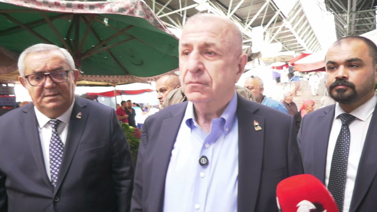 Ümit Özdağ Ankara Dikmen Pazarı'nda esnafı dinledi, ekonomik buhranı değerlendirdi