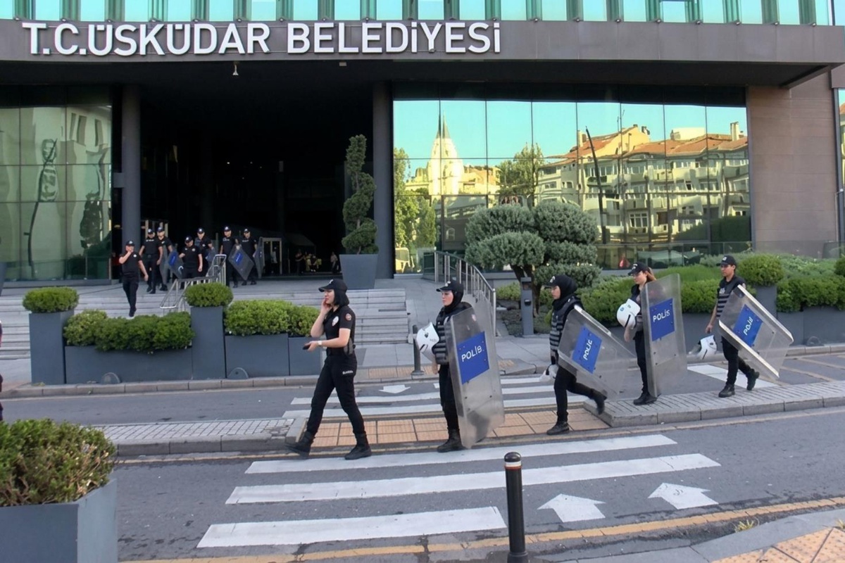 Üsküdar Belediyesi'ne yeni operasyon: Başkan Yardımcıları gözaltına alındı