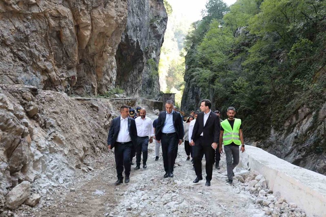 Karabük Valisi Yenice'de TOKİ ve Şeker Kanyonu'nu inceledi
