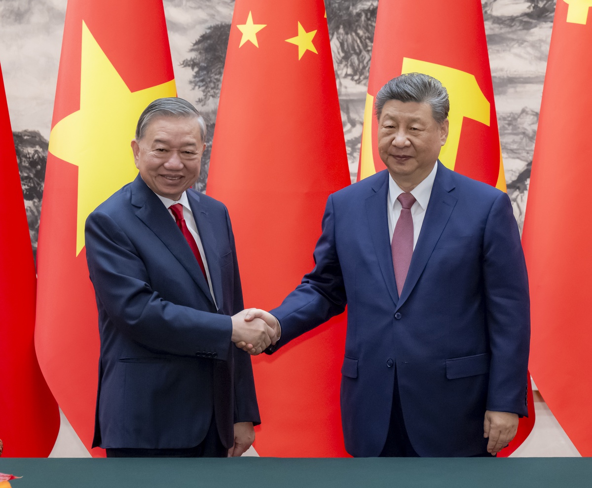 Çin lideri Xi, Vietnam'ın kuruluş yıl dönümünde To Lam'a kutlama mesajı gönderdi