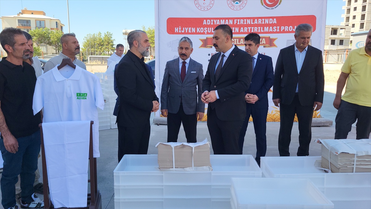 Adıyaman'da 123 fırıncıya 2,2 milyon liralık hijyen ve ekipman desteği sağlandı