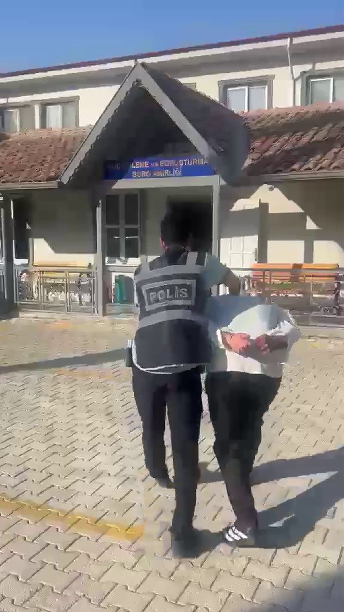 Antakya'da 32 yıl kesinleşmiş hapis cezası bulunan hırsızlık hükümlüsü yakalandı