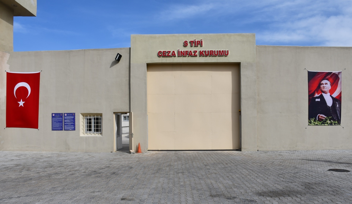 Muhalefet vekilleri, Antalya S Tipi Cezaevi'nde işkence iddiasını TBMM komisyonuna taşıdı
