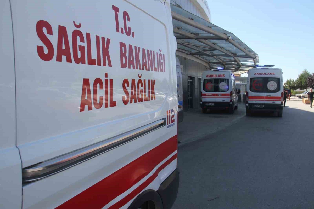 Beyşehir'de üç ayrı trafik kazasında 4 kişi yaralanarak hastaneye kaldırıldı