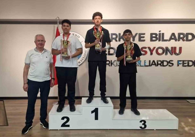 Muğlalı genç bilardocular Ankara'da Türkiye üçüncülüğü kazandı