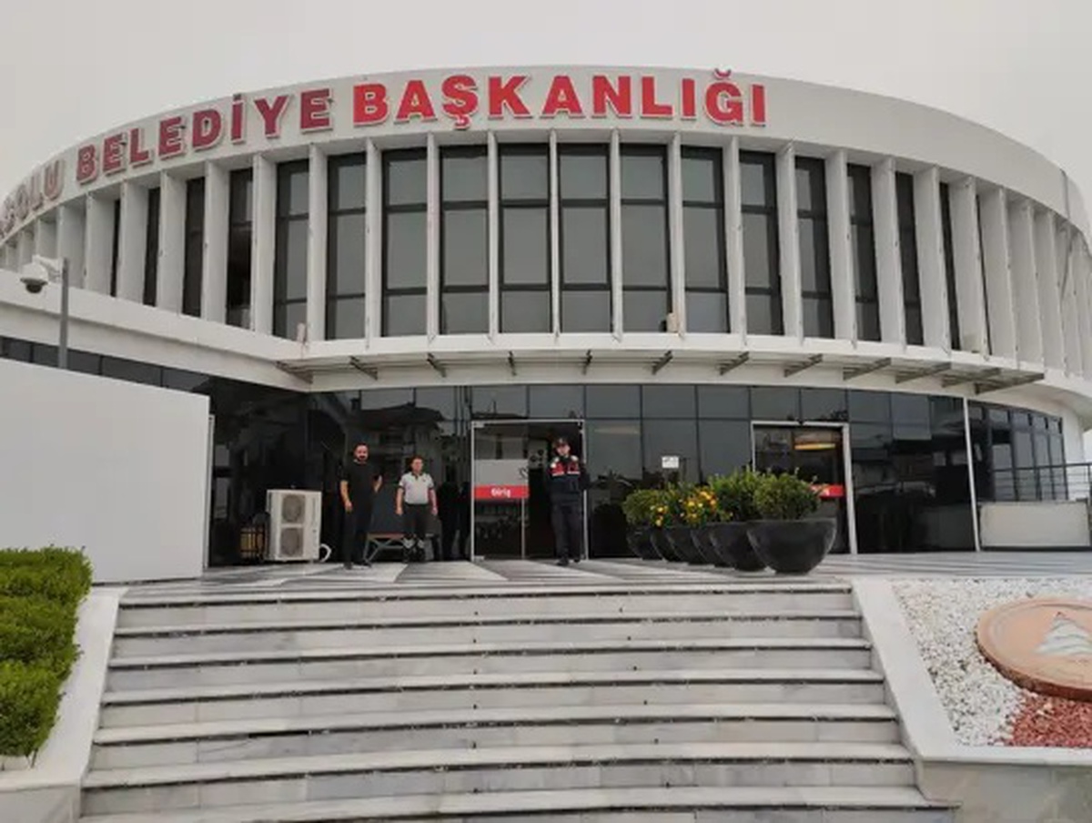 Bolu Belediyesi'nde fazla ödeme skandalı: 7 personel adliyede