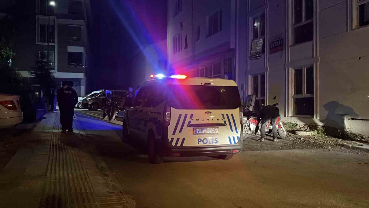 Çorum'da husumetli grupların bıçaklı kavgasında 1 kişi yaralandı, 2 gözaltı