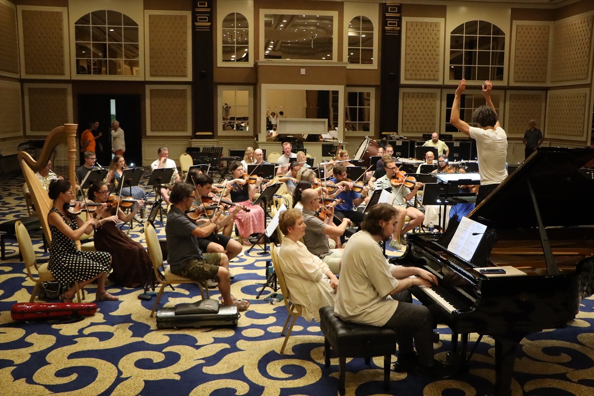 Covent Garden Sinfonietta, Türkiye'deki ilk konserini Bodrum'da verecek