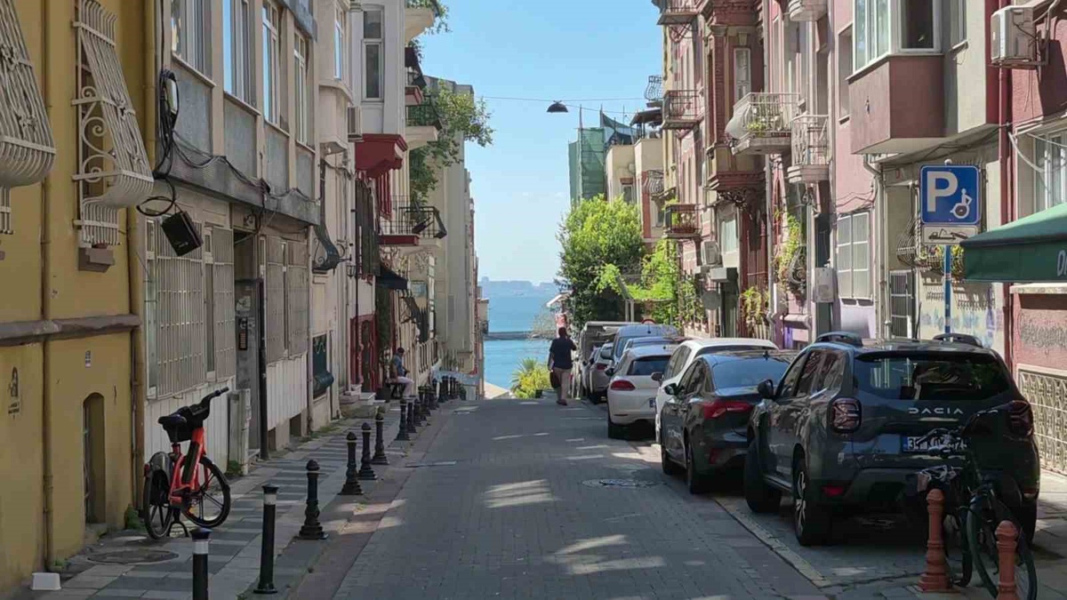 İstanbul'un en havalı mahallesi Yeldeğirmeni, 155 şehrin listesinde zirvede yer aldı