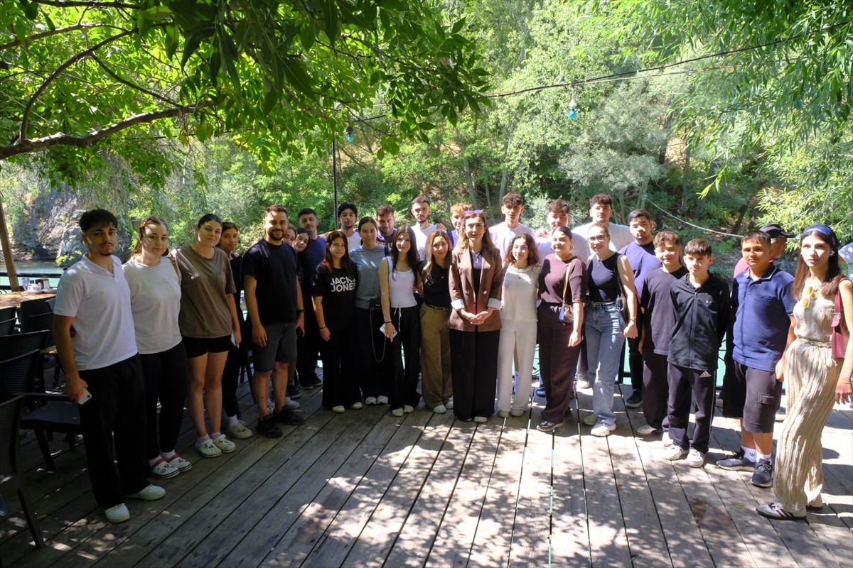 Tunceli'de Gençlere Doğa ve Kültür Dolu Program