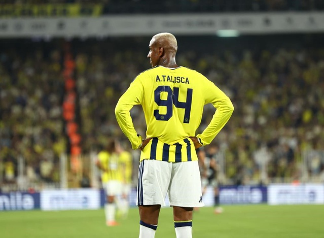 Fenerbahçe, Brezilyalı Anderson Talisca'nın sözleşmesini karşılıklı feshetti