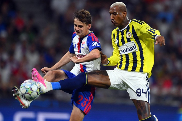 Fenerbahçe'de Talisca ile yollar ayrıldı