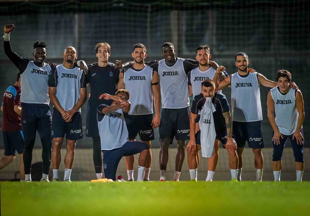 Franculino Dju, Trabzonspor'da ilk antrenmanına teknik direktör Çimşir yönetiminde çıktı