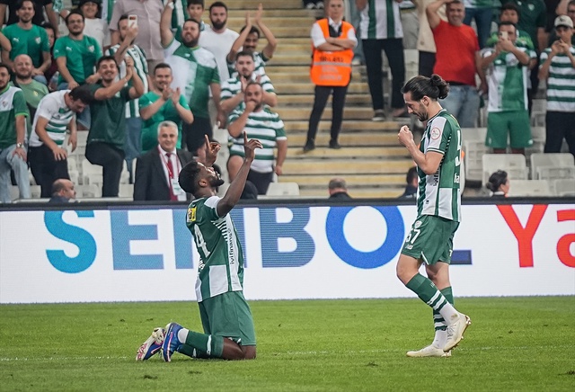 Tam 11 aydır kimse Bursa'da bunu başaramıyor! Tribünde 40 bin kişi