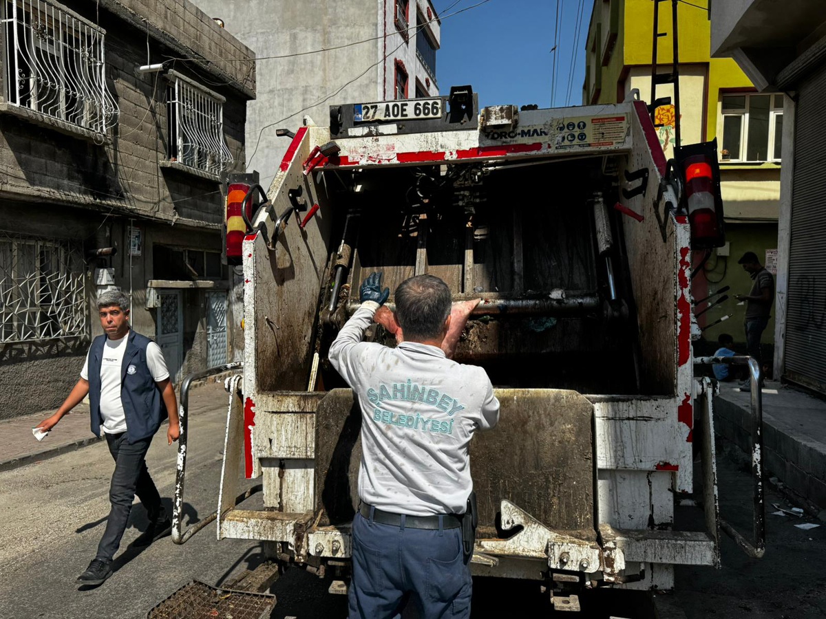 Gaziantep Şahinbey'de sağlıksız 500 kilo ciğer ve et ürünü imha edildi