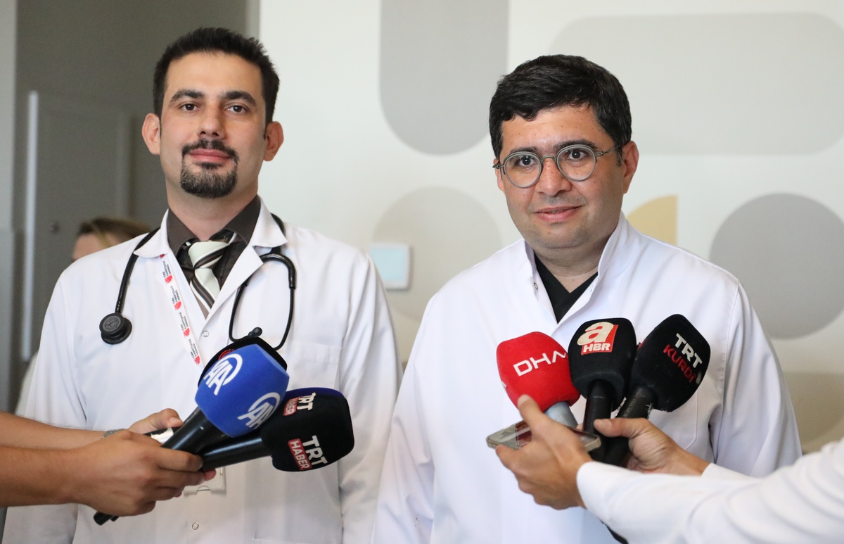 Gaziantep'te kalp deliği Türkiye'de ilk kez anjiografi ile kapatıldı