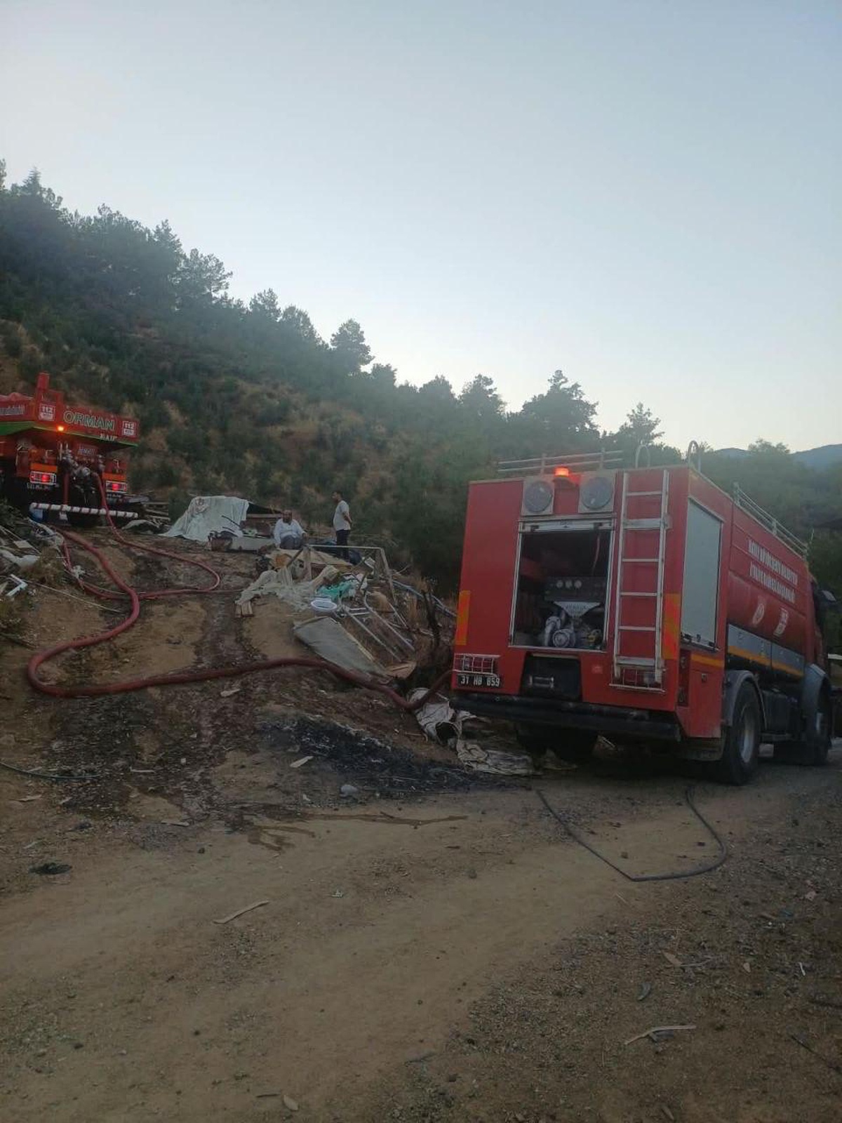 Hatay Hassa'da orman yangını ekiplerin müdahalesiyle söndürüldü