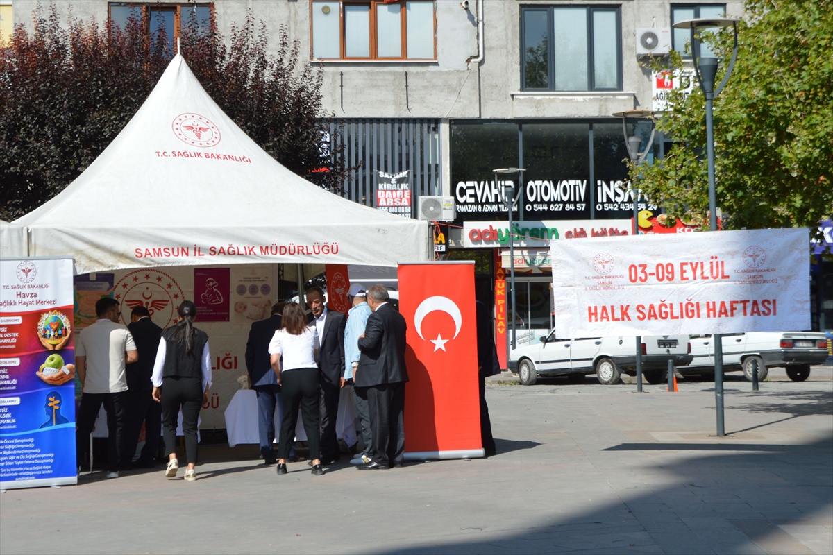 Havza'da Halk Sağlığı Haftası'nda açılan stantta vatandaşlara ücretsiz sağlık taraması yapıldı