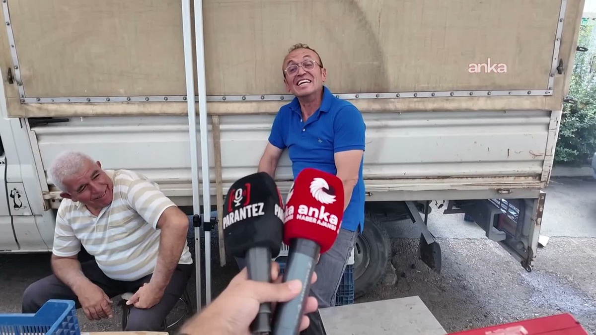 Isparta'da pazar esnafı, 'Her şey bol, para yok'