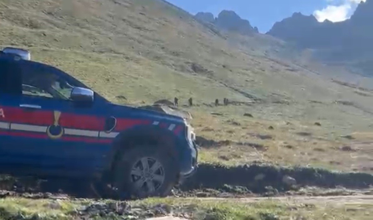 Kaçkar Dağı\'nda kaybolan İngiliz turist İçin ekipler seferber oldu