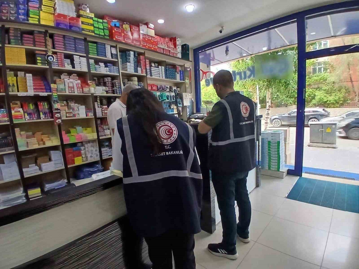 Kars'ta okul alışverişi öncesi kırtasiye denetimleri sıkılaştırıldı