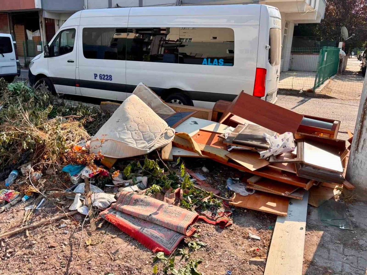 Körfez'de gelişigüzel atık bırakanlar kameralarla tespit edilip cezalandırılıyor